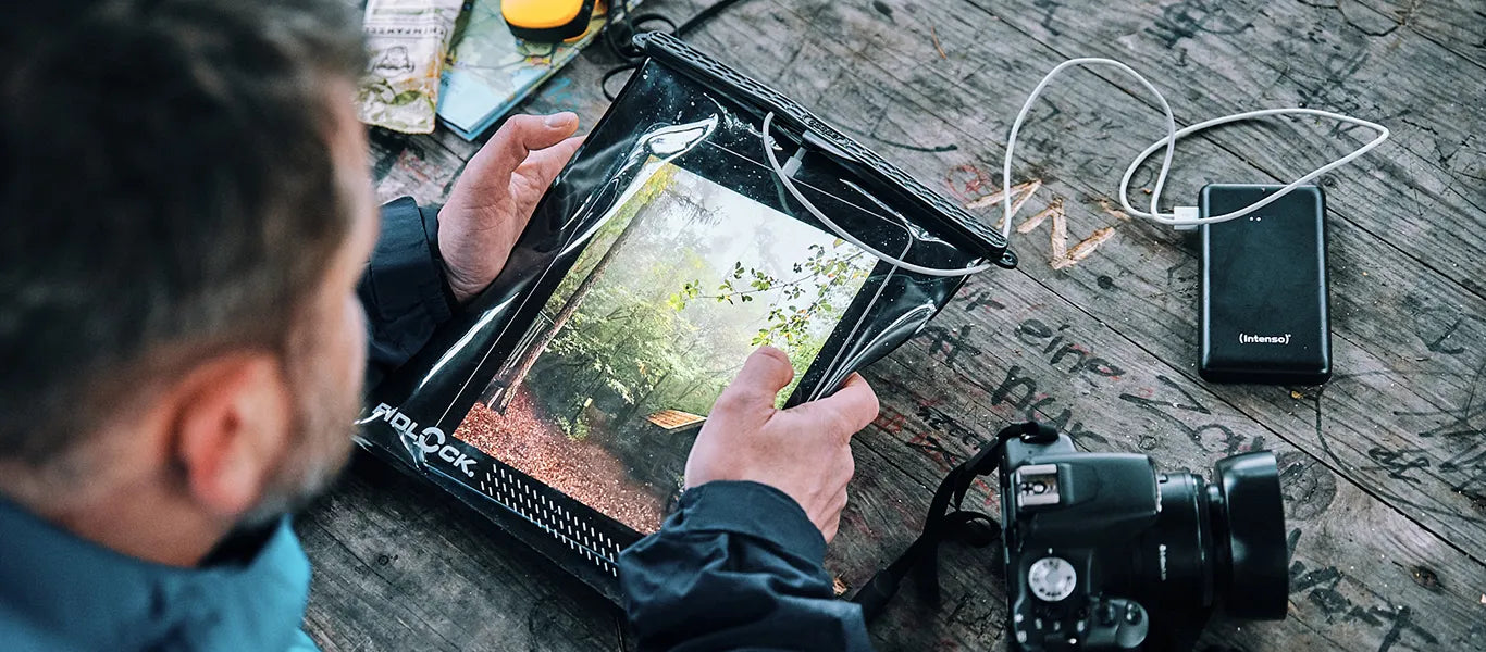 Fidlock Hermetic dry bag with iPad inside